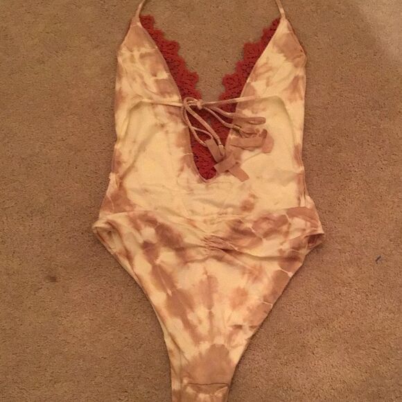 REVOLVE Mirage Desert Sand Tie Dye One Piece Blue Life - Picture 7 of 8